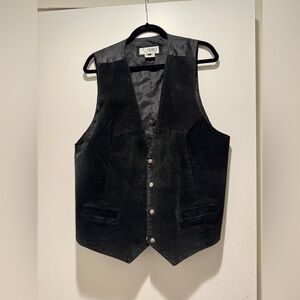 Vintage BB Dakota XL leather vest. Nylon back. Adjustable tie in back.